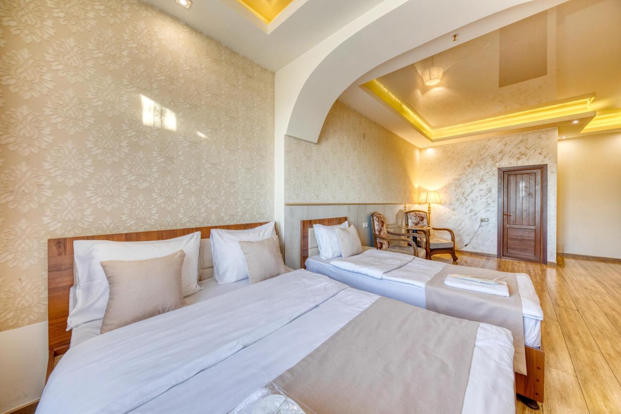 Aleppo Hotel Yerevan Luaran gambar