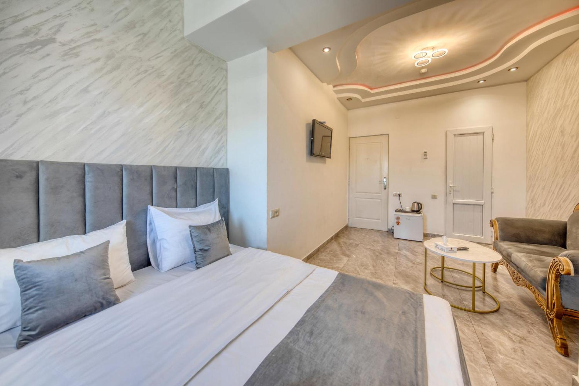 Aleppo Hotel Yerevan Luaran gambar