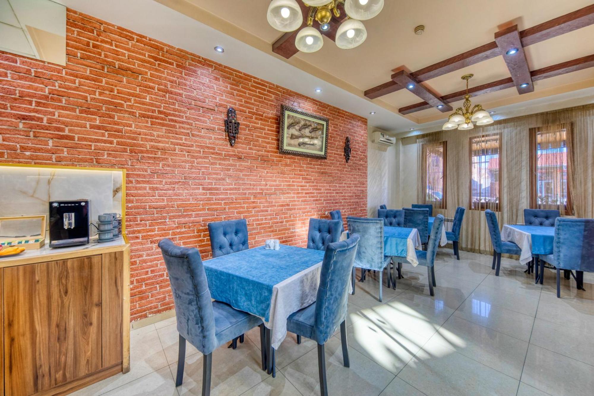 Aleppo Hotel Yerevan Luaran gambar